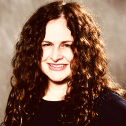 Photo of Vanessa Braunstein, Senior Director, TuneLab AI Drug Discovery Platform, Eli Lilly & Co.