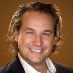 Photo of Edward Cox, Head & General Manager, Digital Health & Medicines (DHM), Pfizer Inc.