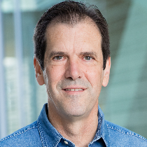 Photo of Raymond J. Deshaies, PhD, Senior Vice President, Global Research, Amgen Inc.