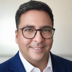 Photo of Okan Ekinci, MD, MBA, CMIO & Senior Vice President Digital Technology, Roche Information Solutions