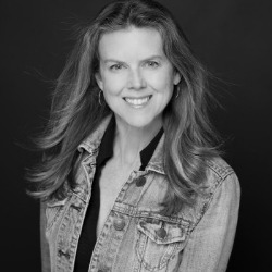 Photo of Amanda Hall, CEO, Summit Nanotech