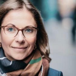 Photo of Julie Huxley-Jones, Vice President, Research, Pre-Clinical, Manufacturing and Supply Chain Data Technology, Vertex Pharmaceuticals , Vice President, Research, Pre-Clinical, Manufacturing and Supply data, technology and AI , Vertex Pharmaceuticals