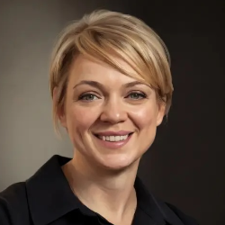 Photo of Fanny Jaulin, PhD, Co-Founder & CEO, Orakl Oncology SAS