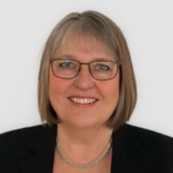 Photo of Lorna Knapstad, Owner, L3 Consulting