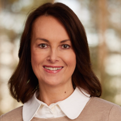 Photo of Kelly McKee, Vice President, Strategy & Transformation, Science 37; Co-Creator of the SCOPE Participant Engagement Award