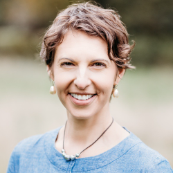 Photo of Erika Pabo, Senior Vice President, Chief Management Service Organization & Medical Businesses Leader, CenterWell