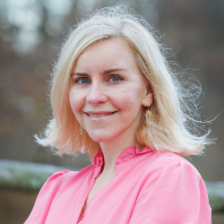 Photo of Liz Powell, Esq., MPH, Founder of Women's Health Advocates and G2G Consulting , Founder & CEO , G2G Consulting/Women's Health Advocates