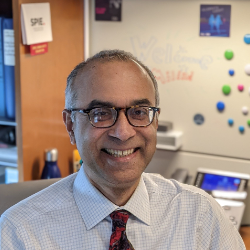 Photo of Milind Rajadhyaksha, PhD, Member of Faculty, Department of Medicine, Dermatology Service, Memorial Sloan Kettering Cancer Center , Professor , Dermatology Svc , Memorial Sloan Kettering Cancer Center