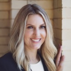 Photo of Ashley Snyder, Senior Director, Alliance Management, Everest Medicines