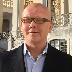 Photo of Susumu Uchiyama, PhD, Professor, Biotechnology, Osaka University , Prof , Biotechnology , Osaka Univ