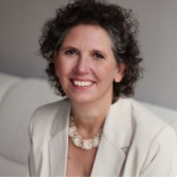 Photo of ViviÃ«nne van de Walle, Medical Director & Founder & Research Physician, PT&R PreCare Trial & Recruitment