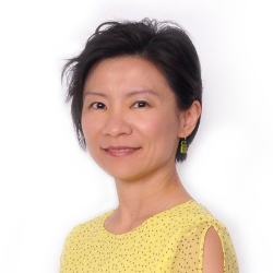Photo of Elsie Yu, PhD, Director, Clinical Pathology Informatics, System and Core Laboratory Director, Chemistry, Toxicology and Point-of-Care Testing, Geisinger Laboratory Medicine; Associate Professor, Geisinger Commonwealth School of Medicine